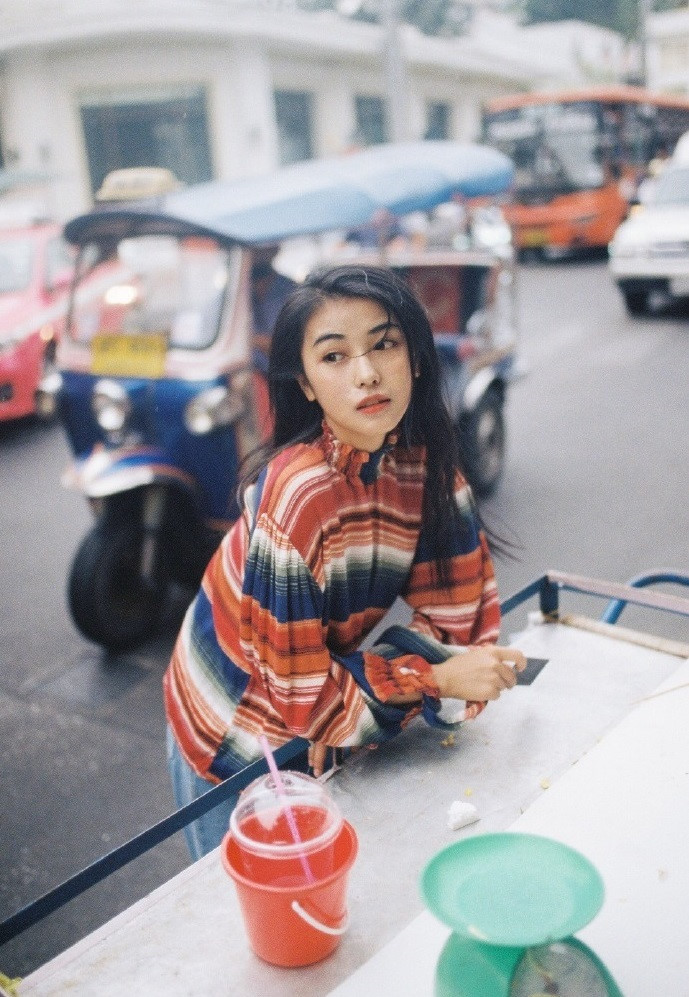 Hot girl 9X mang nét đẹp cổ điển như mỹ nhân TVB thập niên 90 Hot girl 9X mang nét đẹp cổ điển như mỹ nhân TVB thập niên 90